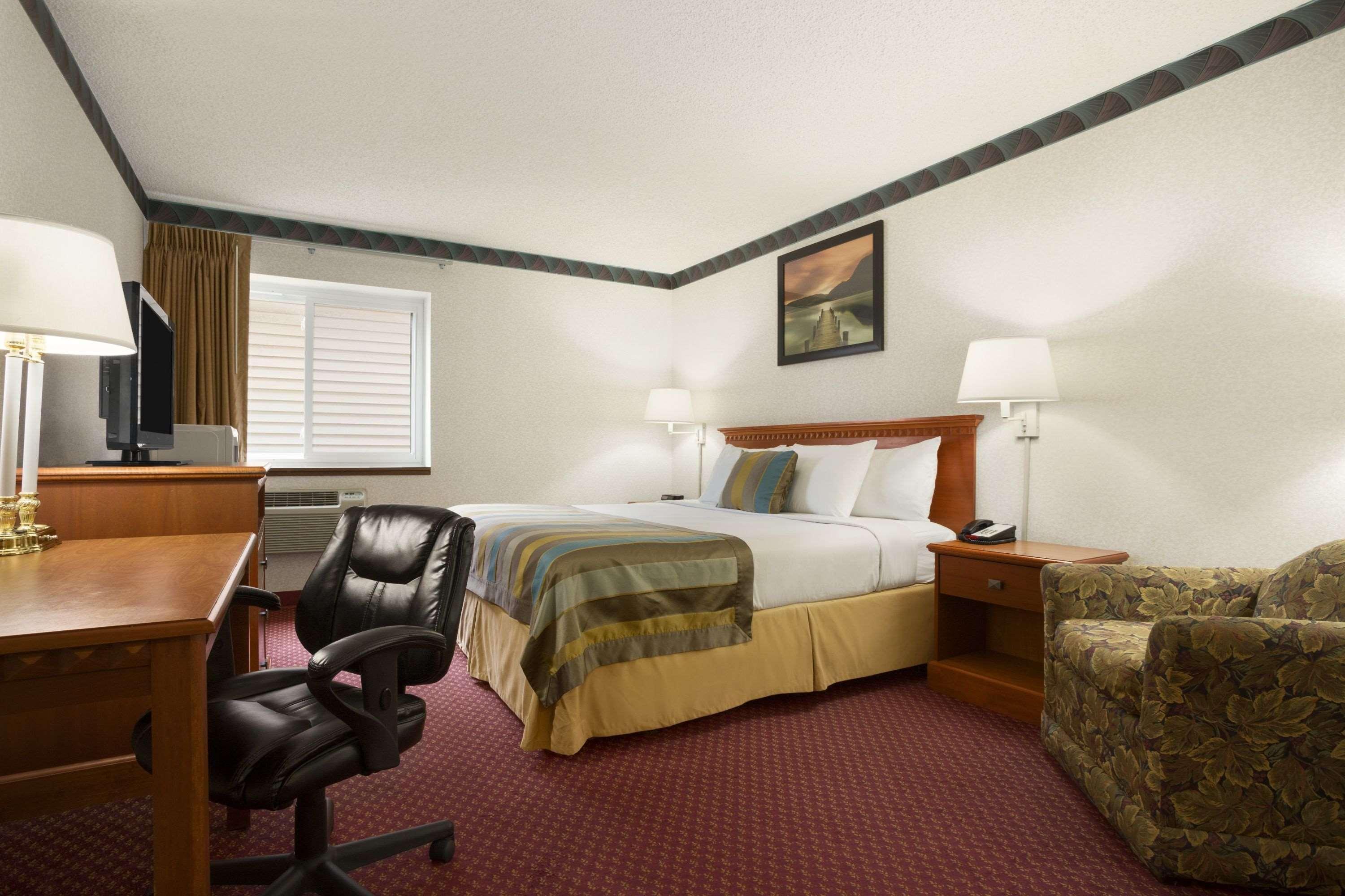Days Inn By Wyndham Middletown Buitenkant foto